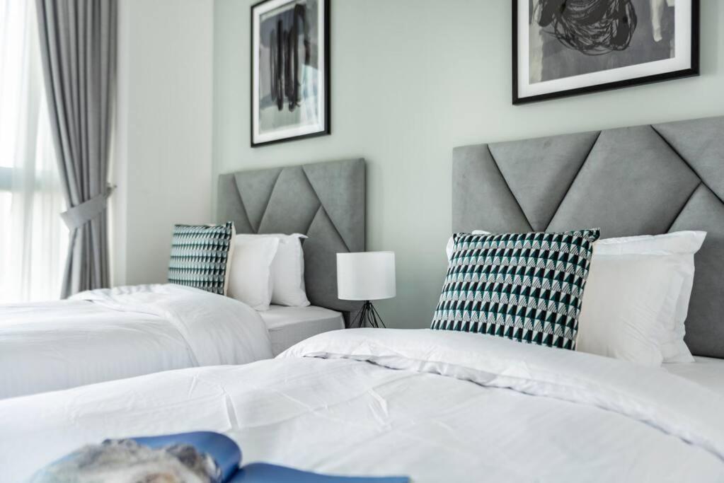 Luxurious 3br With Stunning Burj Khalifa Views 2808 Apartment